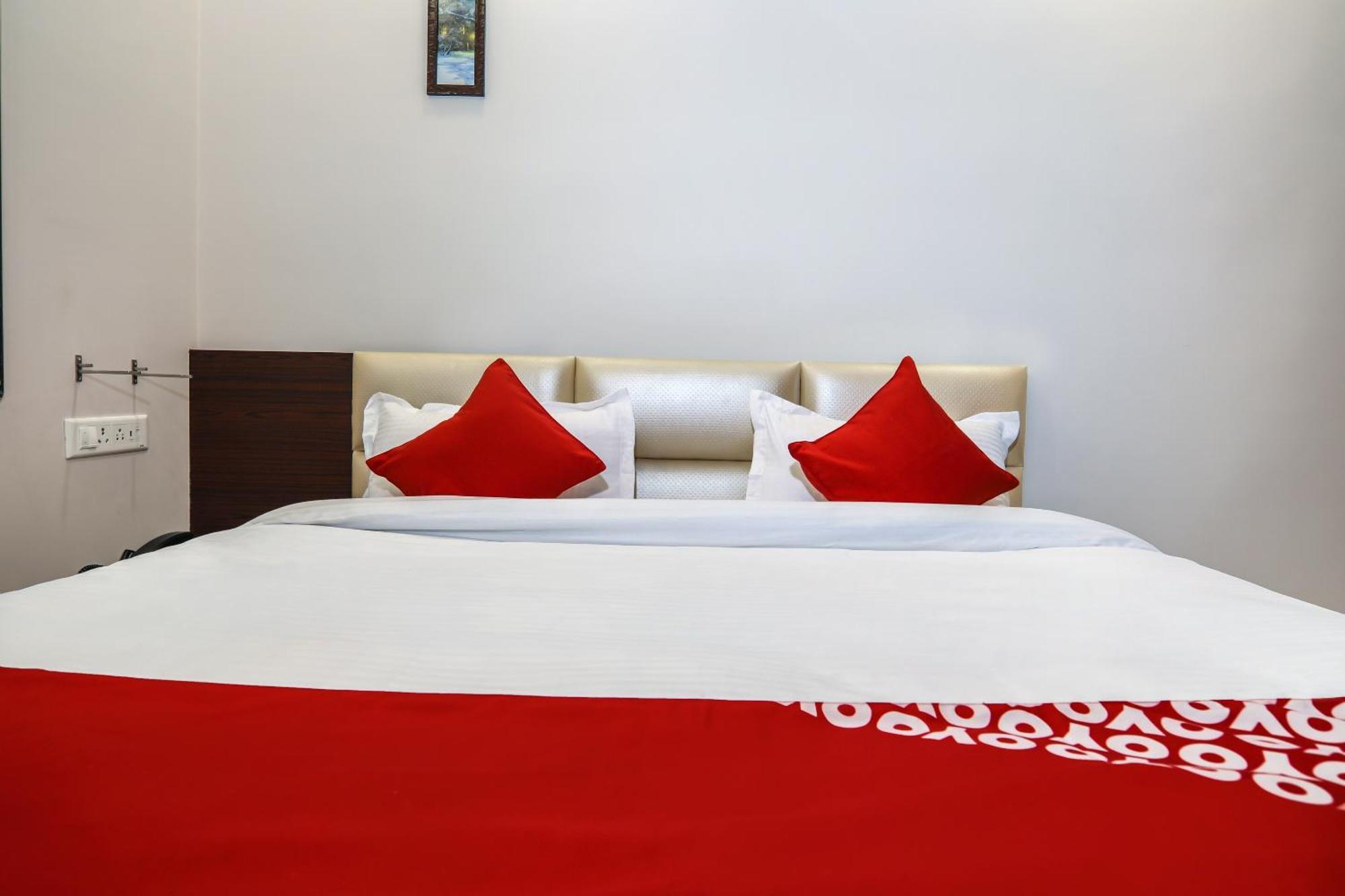 โอโย 15374 โฮเต็ล ปุษกร ตาลฮาติ Hotel อัจเมอร์ ภายนอก รูปภาพ