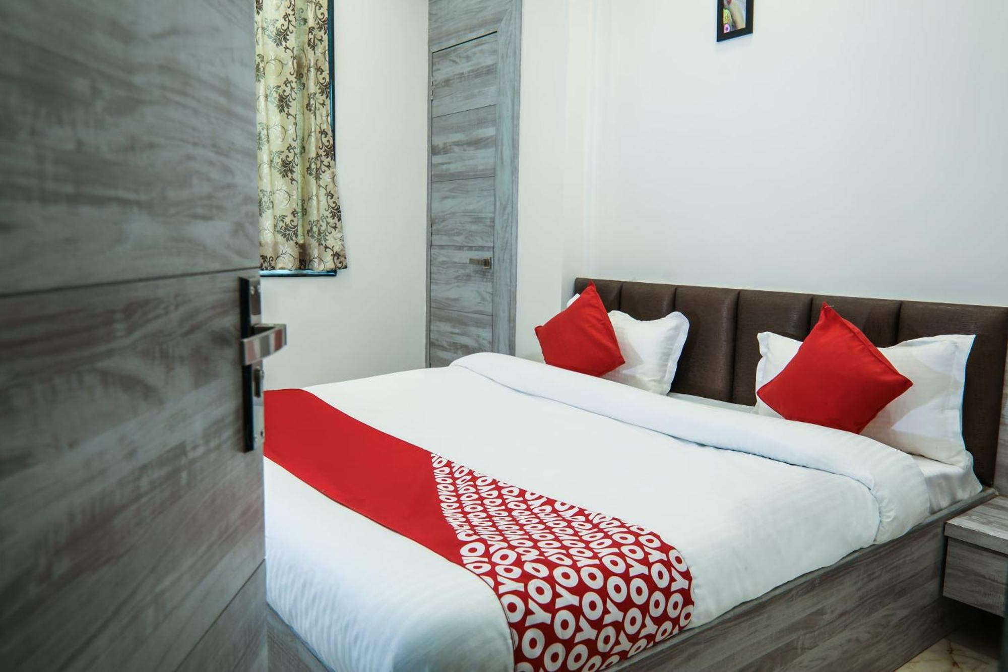 โอโย 15374 โฮเต็ล ปุษกร ตาลฮาติ Hotel อัจเมอร์ ภายนอก รูปภาพ